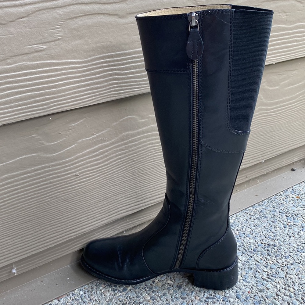 Taryn Rose Women's Tricia Knee-High Boot - Picture 10 of 15